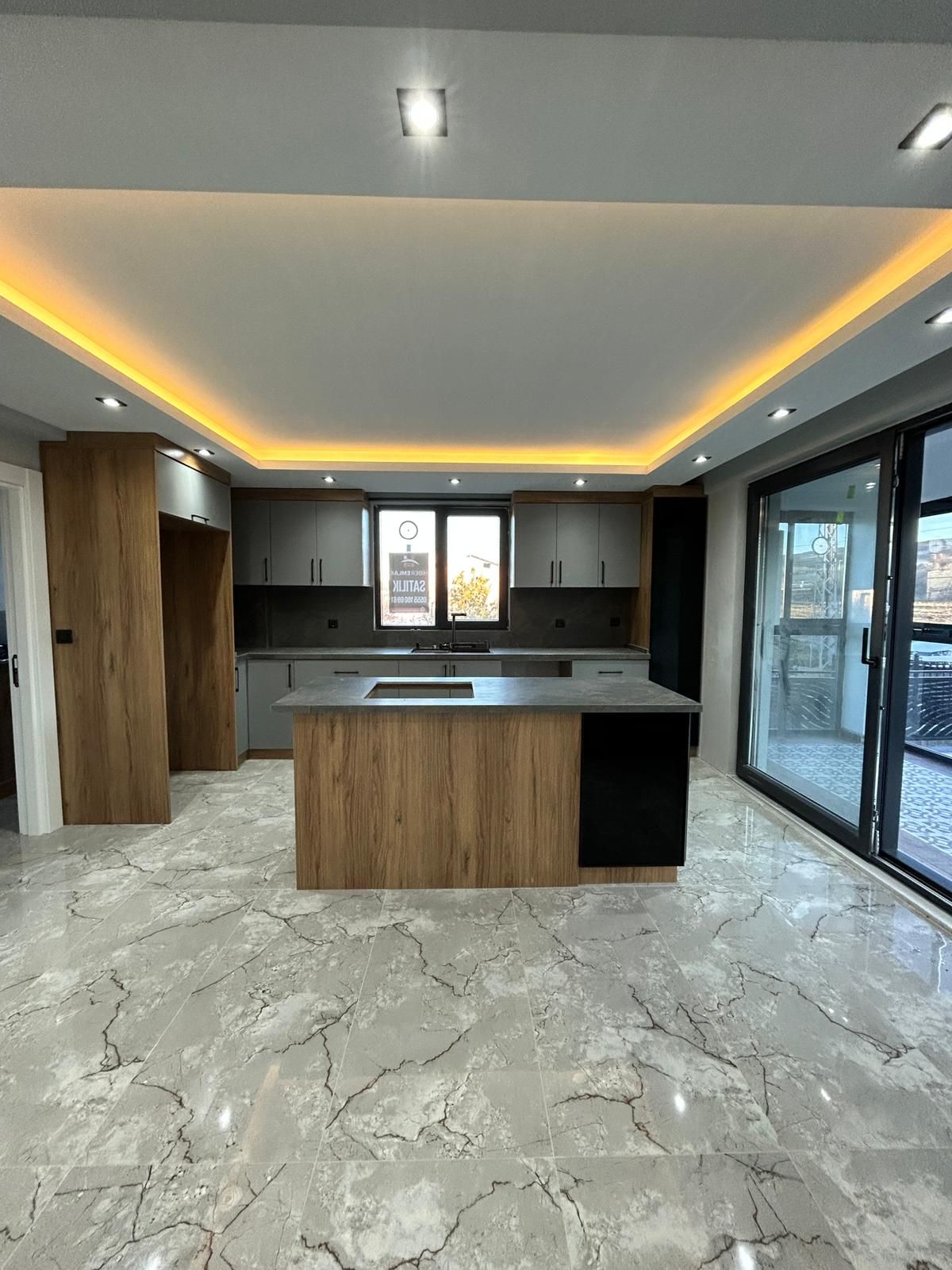 H�BER EMLAK�TAN SATILIK FULL YAPILI SIFIR V�LLA